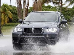 Обновленный BMW X5 приобрел турбованный движок