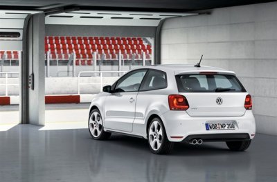Volkswagen представил "заряженную" версию хэтчбека Polo - фото 1